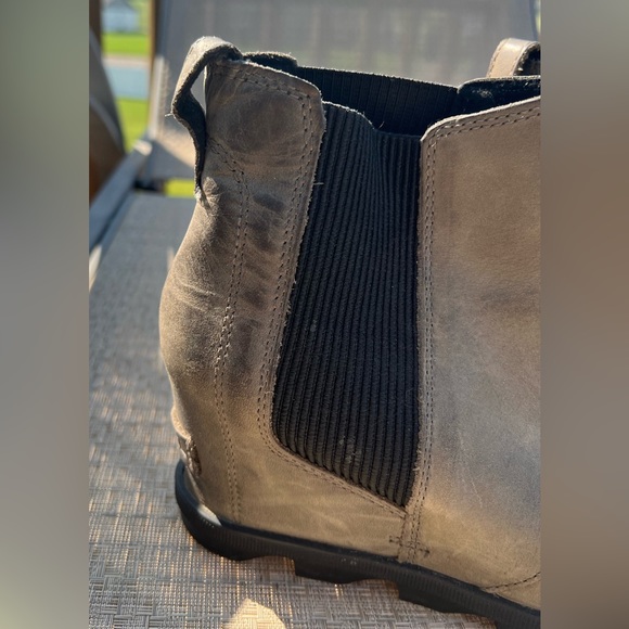Sorel Joan of Arc Gray Chelsea boots size 7 - Picture 4 of 8